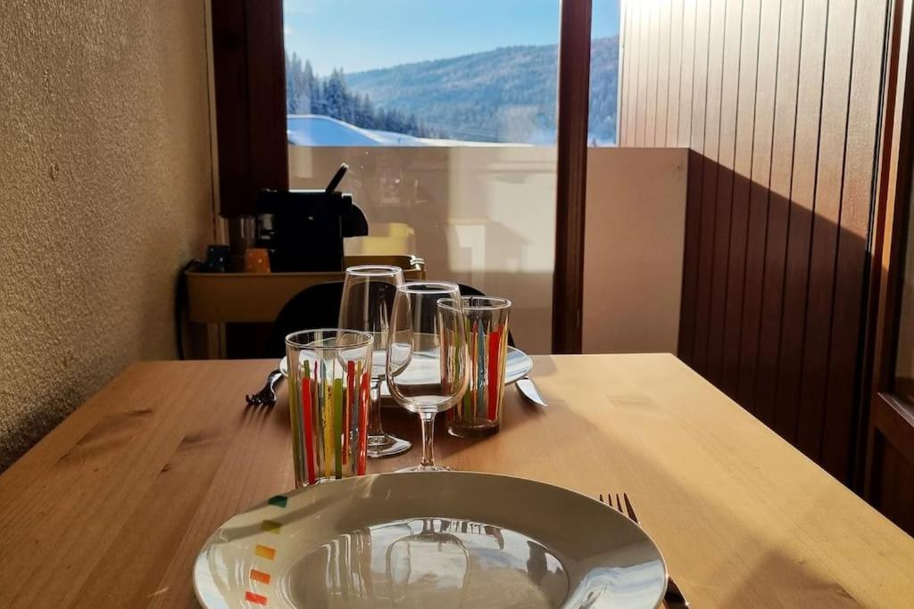 Le Montagnard Apartamento Mijoux Exterior foto